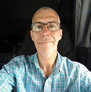 Meet your Posher, Guy